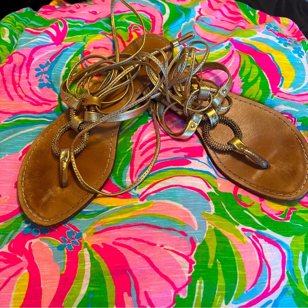 🌴✨LILLY PULITZER 🌴GOLD GLADIATOR WRAP SANDALS•Size 6.5